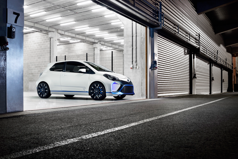 Illustration for article titled Yaris Hybrid-R Concept Full Reveal